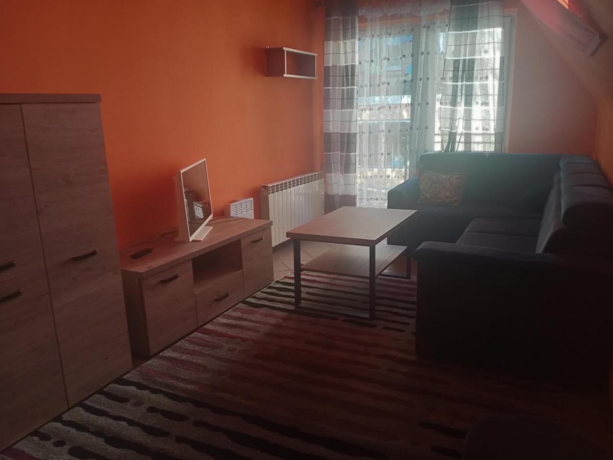 Uroczy Apartament Cracóvia Exterior foto