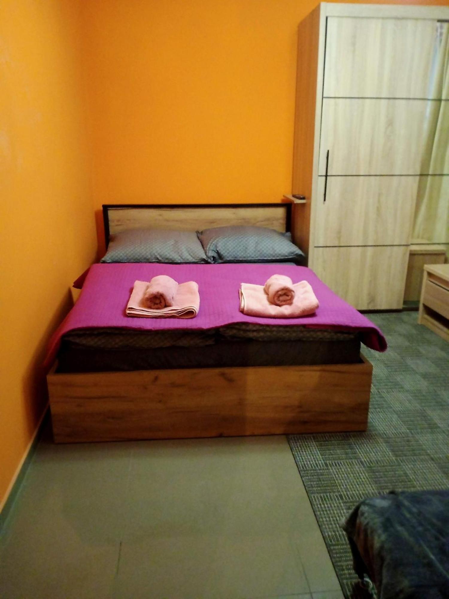Uroczy Apartament Cracóvia Exterior foto
